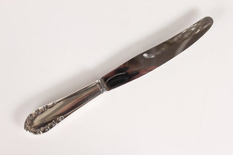 Georg Jensen
Liljekonval
Middagskniv m/langt blad
L 24,5 cm