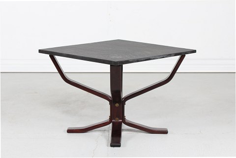 Sigurd Ressell
Falcon Table
with stonetop