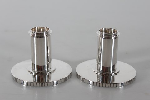 Georg Jensen
Sigvaard Bernadotte
Pair of low candle holders
dessin 711 A
