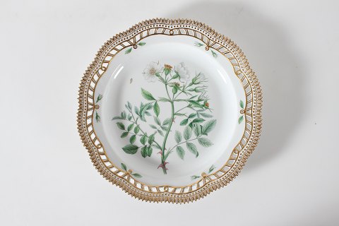 Royal Copenhagen
Flora Danica
Rundt fad
m/blondekant 3574
Diameter 28,5 cm
