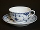 Royal Copenhagen
Blue Fluted Half Lace
Chocolate cup 713
