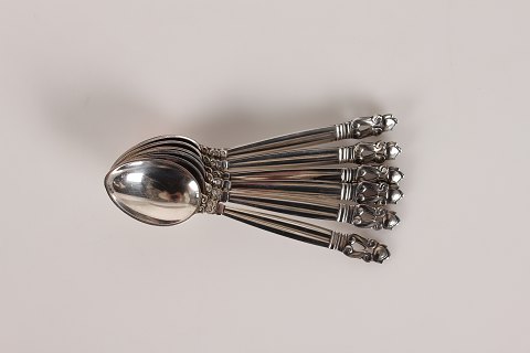 Georg Jensen
Acorn cutlery
Tiny spoons
L 11 cm