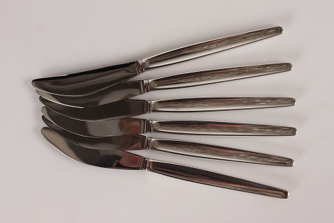 Georg Jensen
Cypres cutlery
Dinnerknives
L 22,3 cm