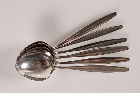 Georg Jensen
Cypres cutlery
Soupspoons
L 19,5 cm