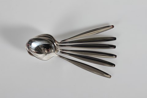 Georg Jensen
Cypres cutlery
Small spoons
L 15,2 cm
