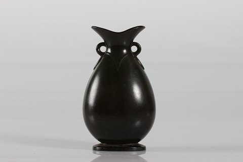 Just Andersen
Vase of discometal
No 1556