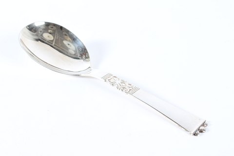 Rigsmønstret Cutlery
Large serving spoon
L 24 cm