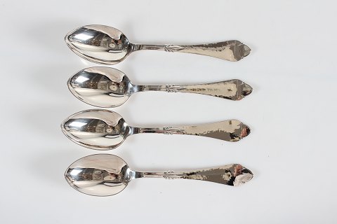 Freja Silver Cutlery
Soup spoons
L 20 cm