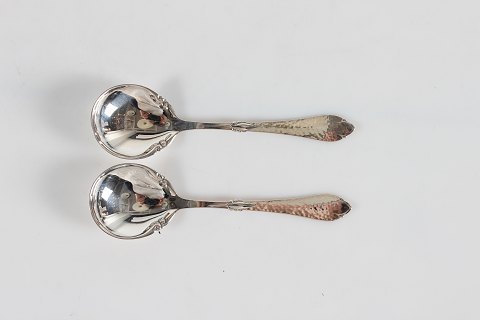 Freja Silver Cutlery
Small jam spoon
L 13 cm