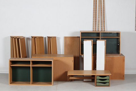 Kai Kristiansen
Wall mounted bookcase 
made of oak