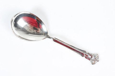 Cohr Silver
Monica
Serving spoon